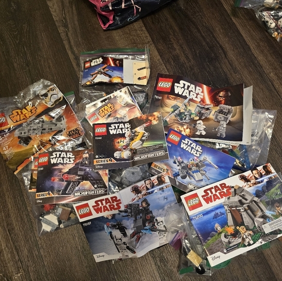 Lot Of 8 Sets Of Star Wars Lego NO MINI FIGURES - Picture 2 of 5